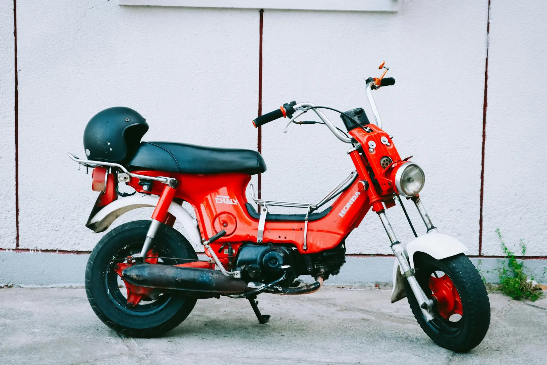 Photo by Loifotos on Pexels | dealer honda motor pasuruan illustration